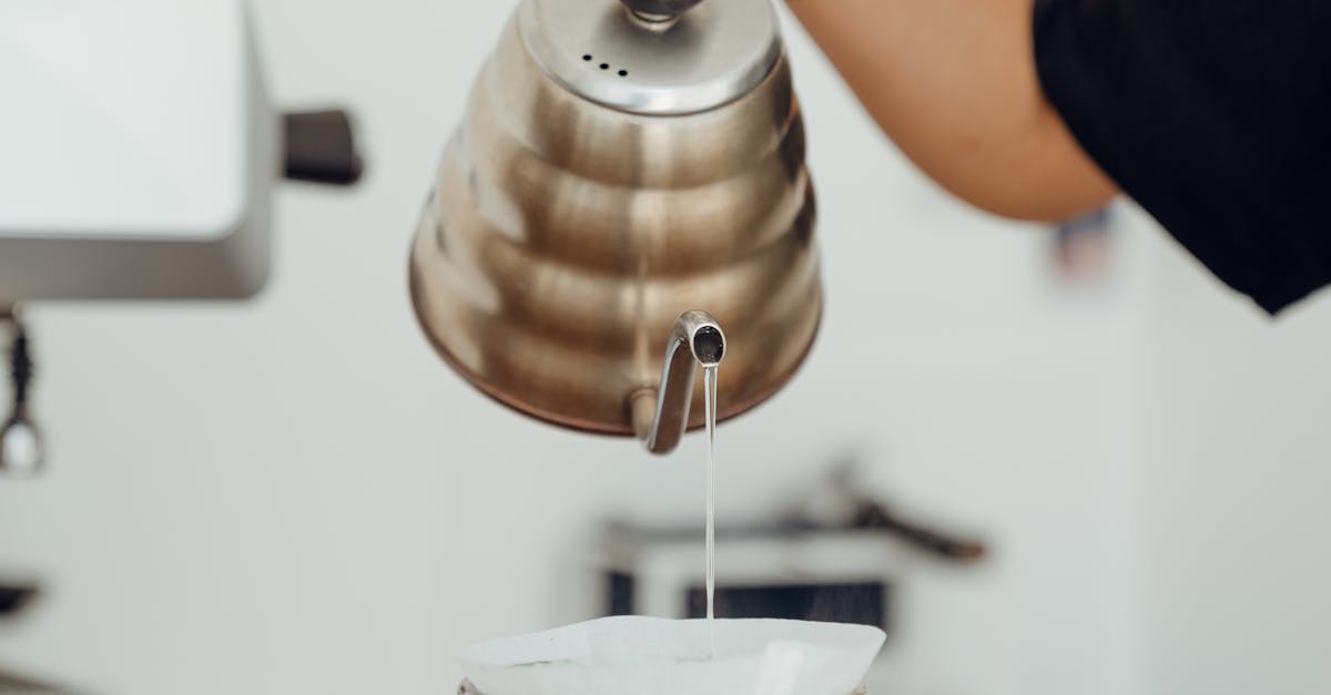 How do you flush air out of hot water pipes?